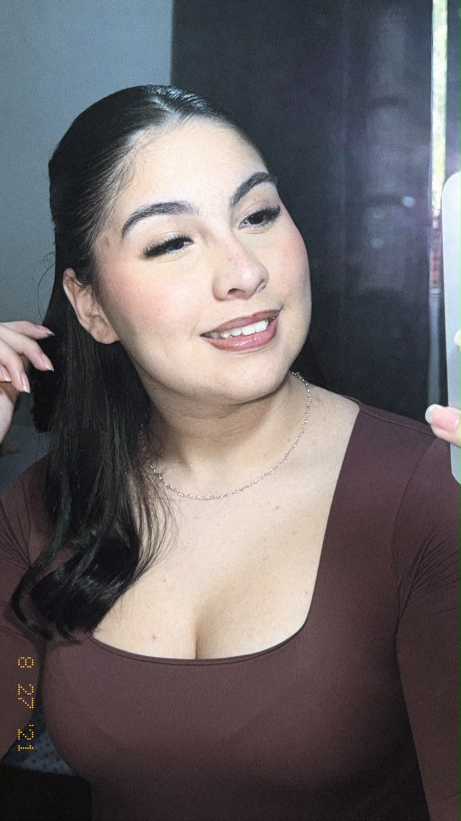 Cliente do Studio C Beauty com extensão de cílios